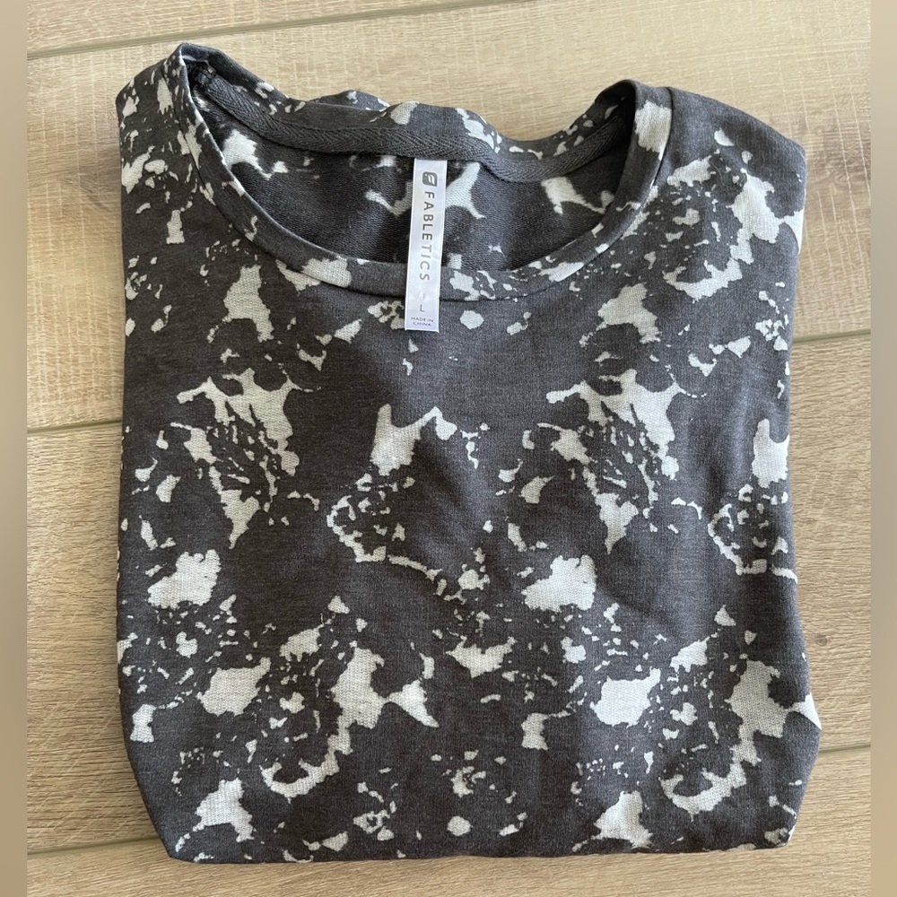 Fabletics long sleeve shirt, Gray, Large